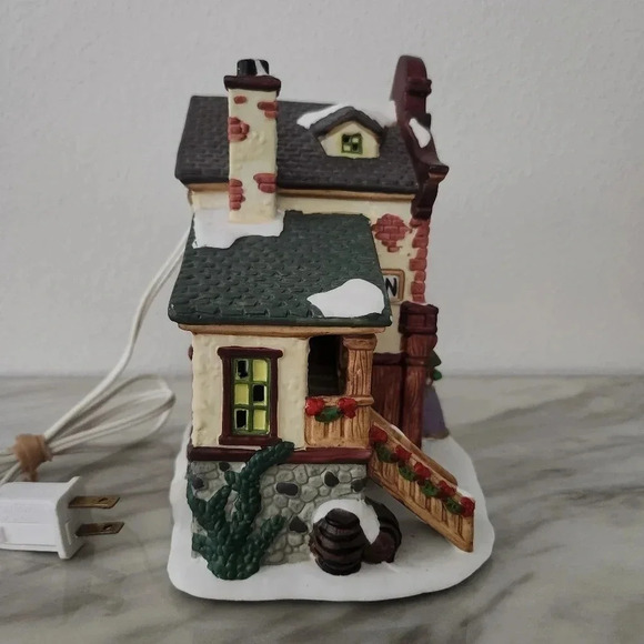 LEMAX Enchanted Forest  "RESTAURANT" #34563 - Picture 2 of 6